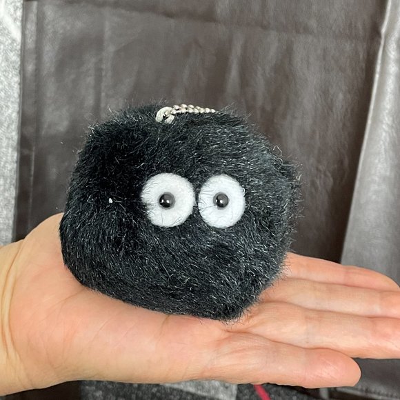 New without Tags Totoro dust keychain or window hanger - Picture 3 of 3
